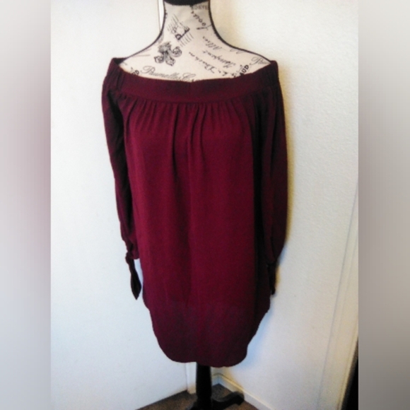 Off-Shoulder Burgundy Dress - Picture 1 of 2